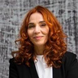 &Aacute;ngela Quint&aacute;s