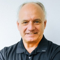 Javier Pem&aacute;n Pem&aacute;n